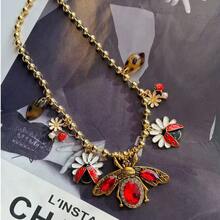 一件式昆虫主题项链 - 金色珠链 + 红色水晶蜜蜂 + 瓢虫雏菊吊坠，复古个性项链，适合女士日常佩戴。 - 蜜蜂昆蟲項鍊 - 查看 3
