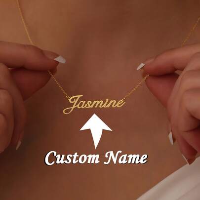 Anpassningsbart personligt namnhalsband, guldkedja, tillverkat av enkelt 304 rostfritt stål, avslappnad och mångsidig, elegant och unik. Halsbandet levereras med en anpassningsbar namnbricka, vilket gör det till ett idealiskt val för årsdagar, alla hjärtans dag och andra tillfällen. Guldfärgat, modernt, färgglatt, retro, lämpligt för både män och kvinnor, enkelt, avslappnat, anpassningsbart, personligt och unikt, det är den perfekta presenten till henne.