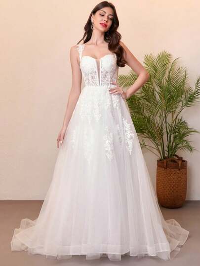 Elegant Sexy Deep V Neck Long Sleeveless Wedding Dress A-Line Off The Shoulder Sweep Train Tulle Lace Wedding Dress With Sequins
