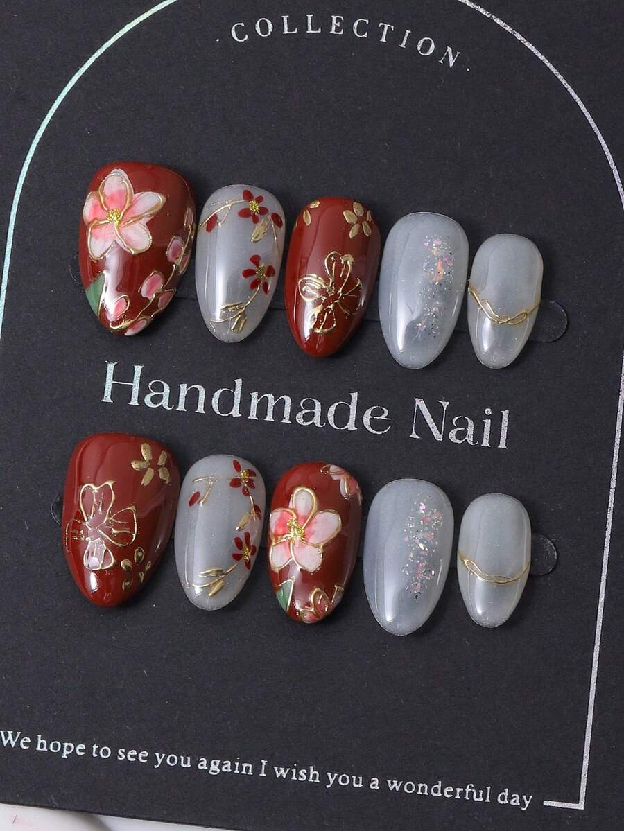 10片/套欧美手工短杏仁形美甲贴纸，Y2K红木色，3D手工镀金线条，手工梅花图案设计，用于美甲装饰。包含1片果冻胶和1把指甲锉，非常适合日常佩戴，也适合科切拉音乐节派对装扮，是美甲贴片和美甲护理产品的理想之选。美甲用品 手工贴片 - 紅木色 - 查看 1