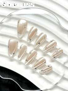 10 pièces d'autocollants d'art pour ongles blancs 3D en forme d'amande, taille moyenne, avec 3 outils à ongles, colle à ongles et accessoires, faux ongles acryliques à clipser, convient aux femmes et aux filles pour les fêtes, les voyages, l'école, l'été, les vacances, les festivals de musique - Multicolore - Voir 1