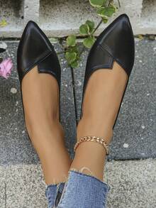 2026 Nuevos zapatos planos de moda, elegantes, de punta negra, de slip-on, casuales, de suela baja, cómodos y versátiles para uso diario, trabajo, fiesta, citas, primavera/otoño, para mujer - Lado P negro - Ver 4