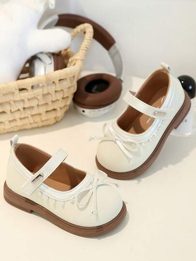 1 Pair Beige Toddler/Little/Big Kids PU Leather Bow Tie Pearl Decor Cute Flats, Round Toe Mary Jane Style Fashion Girls Shoes, Comfortable Elastic Lining, Non-Slip Rubber Thick Sole, Design, Suitable For Princess Dress & Jumper Dress, Fit For 3-13 Years Old Girls Daily, School, Street, Birthday Party, Holiday, 2026 Spring/Summer New Arrival