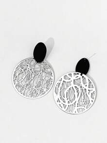 1 Pair Women's Retro Fashion Versatile Hollow Round Metal Earrings, Suitable For Daily Wear - Silver - View 3