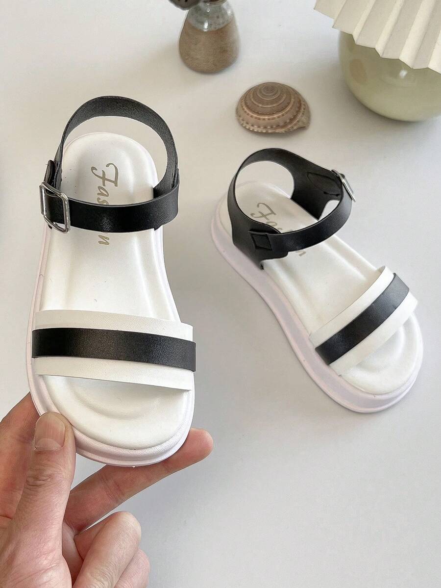 1 Pair Girls' Black & White Soft Leather Flat Sandals, Summer New Non-Slip Wear-Resistant Open Toe Minimalist Style Sandals, Suitable For Summer Outings