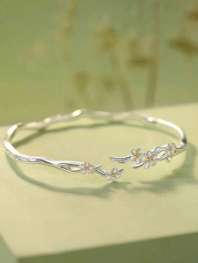 Vòng tay hoa nhài mới, vòng tay hở sang trọng độc đáo, vòng tay hoa cao cấp thời trang.