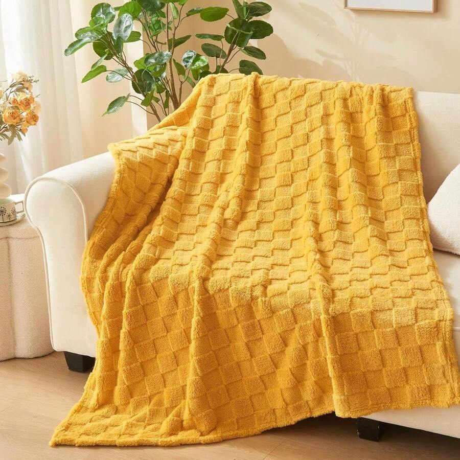 Local Delivery Fleece 3D Checkered Lightweight Bed Blanket All Season Use, Can Be Used In Many Scenarios, Bath Towel, Bathrobe, Blanket, Air-Conditioning Blanket, Shawl Blanket, Travel Blanket1 Pc Super Soft Throw Blanket Premium Silky Flannel - 黃色 - 查看 1