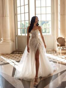 Romantic Strapless Sweetheart 3D Floral Illusion Lace Tulle Gown With High Slit & Train, Wedding Dresses For Bride, Elegant And Comfortable, Includes Plus Sizes, Bridal Gown, Formal Dresses For Women, Suitable For Wedding, Party, Vacation, Bride, Formal Occasions, Dinner Dress, Prom Dress, After-Party Dress, Homecoming Dress, Cocktail Party, Birthday Party, Celebration, Gala, Festival, Ceremony, White - 白色 - 查看 1