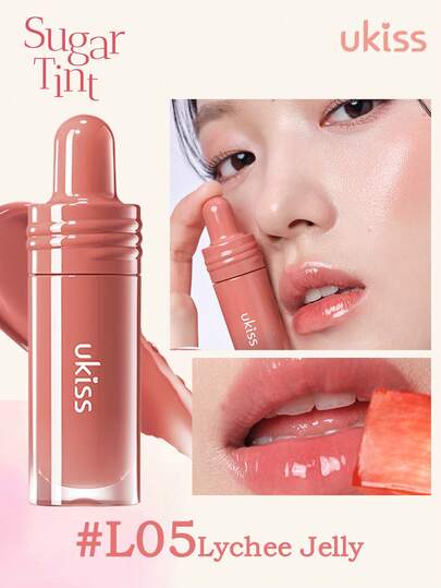 ukiss Son bóng dạng lỏng, dưỡng ẩm và tạo độ bóng, chứa hai loại tinh chất, không gây nhờn rít, trong suốt như kẹo, nhẹ nhàng và dễ tẩy trang, dưỡng ẩm và lâu trôi, thoải mái khi sử dụng, son môi dạng lỏng, mịn màng, bền màu, phù hợp cho trang điểm hàng ngày.