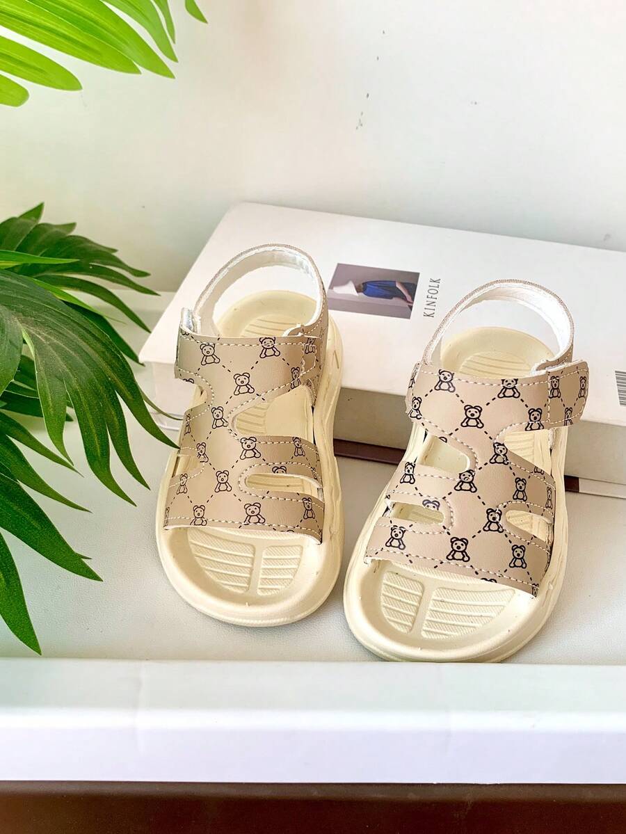 2-8岁男女童卡其色运动凉鞋，适合夏季户外活动，防滑耐磨平底白色男女童运动凉鞋，柔软舒适的卡其色男女童沙滩凉鞋，方便旅行度假，易于穿脱的魔术贴设计，可爱小熊图案时尚休闲儿童凉鞋 - 卡其色 - 查看 1