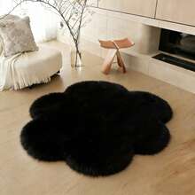 1pc Delicate Floral Plush Carpet, Made Of Soft And Fine Quality Fabric. Sturdy And Durable Construction, Sweet And Lively Design, Luxurious Aesthetic To Enhance Home Decor, Suitable For Placement In Various Locations - Black - View 4