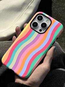 A Stylish Phone Case That Does Not Include A Lanyard Or Stand. This Matte-Textured Phone Case Features A Multi-Color Gradient Wavy Stripe Design And Is Compatible With IPhone 17, 16, 15, 14, 13, 12, 11, PRO, PLUS, X, XS, And S21/22/23/24/25 Ultra/FE+, NOTE20 Ultra, And A71/56/55/54/53/52/36/34/26/25/23/16/15/14/13/06. - 彩色 - 查看 3