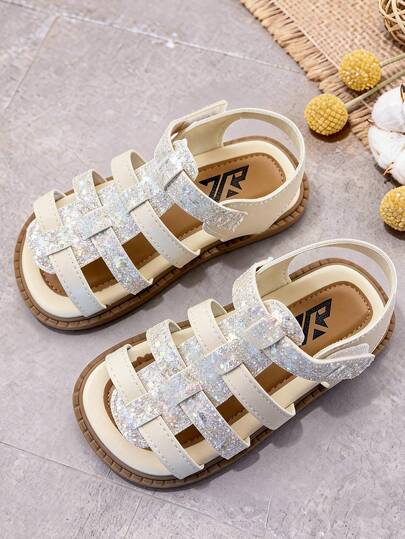 1 Pair Beige Children's Sandals, Girls' Flat Non-Slip Sandals, Hook And Loop Closure, Beige Woven Strap Design With Shiny Rhinestones, Suitable For Summer Outings, Daily Wear, Casual Gatherings, Weddings, Beach Parties