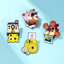 4件套 拍立得相机珐琅胸针 时尚装饰胸针 衣领别针 包包徽章 珠宝礼品 - 彩色 - 查看 6
