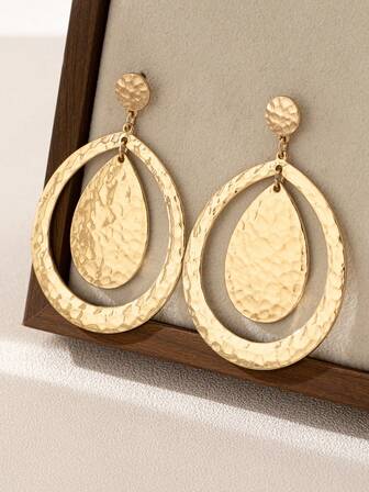 1 paire de boucles d'oreilles pendantes classiques minimalistes, de style européen et américain, longues, simples et polyvalentes, avec une texture martelée en forme de goutte d'eau ajourée