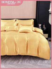 3件套/2件套奢华缎面斋月限量版套装，采用丝滑柔顺的面料，带来柔软透气的睡眠体验。适用于单人床、双人床、大号床和特大号床，可机洗，方便打理。通过Oeko-Tex认证，亲肤舒适。金色配色与神圣的斋月氛围相得益彰，为这神圣的节日增添优雅与舒适。 - 金色 - 查看 2
