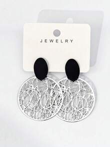 1 Pair Women's Retro Fashion Versatile Hollow Round Metal Earrings, Suitable For Daily Wear - Silver - View 2