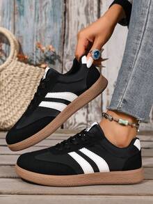 Women's Round Toe Flat Lace-Up Leopard Print Casual Sneakers