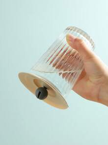 1个带勺夹的塑料杯盖，多功能防尘防漏杯/茶杯盖