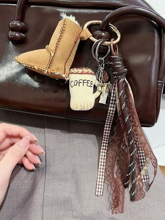 Handgjorda mini-snökängor i kaffe-serien med nyckelringar och väskberlocker, handvävda spets-tofsar och rep, bruna stöveldekorationer, med tygkaffekoppar, metallhängen för kaffe, robusta och hållbara fjäderspännen, vinternycklar, handväskstillbehör