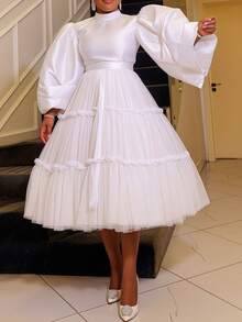 GLOURI Women's White High-Neck Dress - Oversized Puff Sleeve & Tiered Ruffle Detail | Elegant Glamorous Style For Wedding Guest Events, Birthday Parties, Afternoon Tea Gatherings, Holiday Dinners, BFF Dates - 白色 - 查看 3