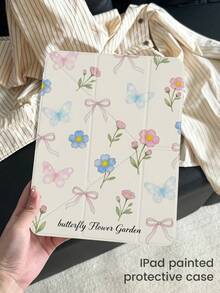 优雅可爱的卡通花卉字母蝴蝶双面亚克力透明水晶后盖，防震，兼容iPad 7、8和10代（10.2英寸）。内置笔槽，支持睡眠/唤醒功能和多种折叠支架模式。是情人节的理想礼物。 - 彩色 - 查看 3
