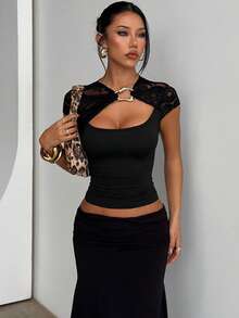 优雅女士露脐上衣，吊带领口，短袖，蕾丝细节，独特镂空设计，适合休闲穿着，黑色 - 黑色 - 查看 3