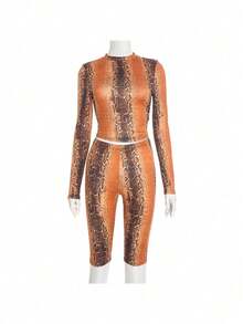 Women's 2025 Snake Print Bodycon 2 Piece Set Long Sleeve Crop Top Biker Shorts Sexy Streetwear - 橘色 - 查看 7