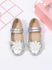 女童银色蕾丝花朵珍珠玛丽珍鞋，闪亮公主风童鞋 - 銀色 - 查看 5