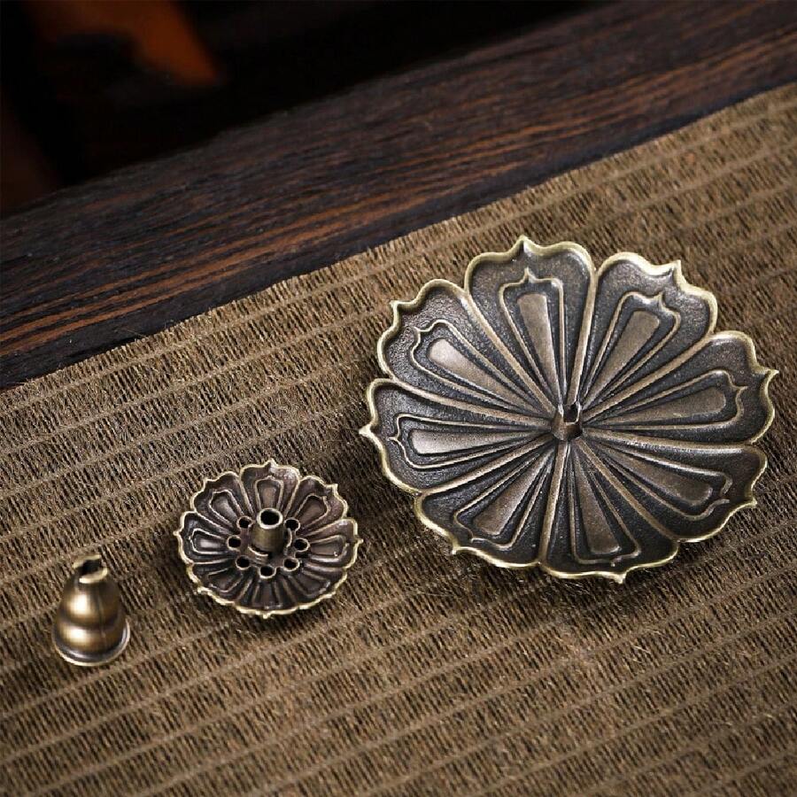 Coils Incense Burner Holder, Brass Incense Holder, Gold Lotus Incense Sticks Holder, Incense Coils Spiral Design For Long-Lasting Fragrance Meditation Yoga Decor Home - Multicolor - View 1