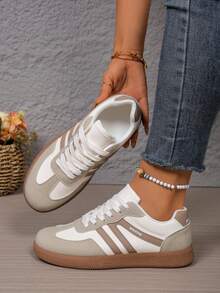 1 par de zapatillas casuales para mujer, nuevas de primavera con bloque de color, de suela gruesa y corte bajo, zapatos deportivos de estilo casual y de vacaciones - Beis - Ver 1