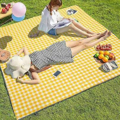 1 件超大加厚防水防沙野餐垫，可折叠户外野餐毯，适合家人和朋友使用