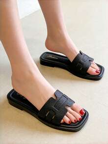 Sandalias planas de mujer de unicolor con punta abierta, sandalias de verano para mujer, nuevas sandalias de playa, elegantes y versátiles pantuflas planas de mujer, cómodas - Negro - Ver 11