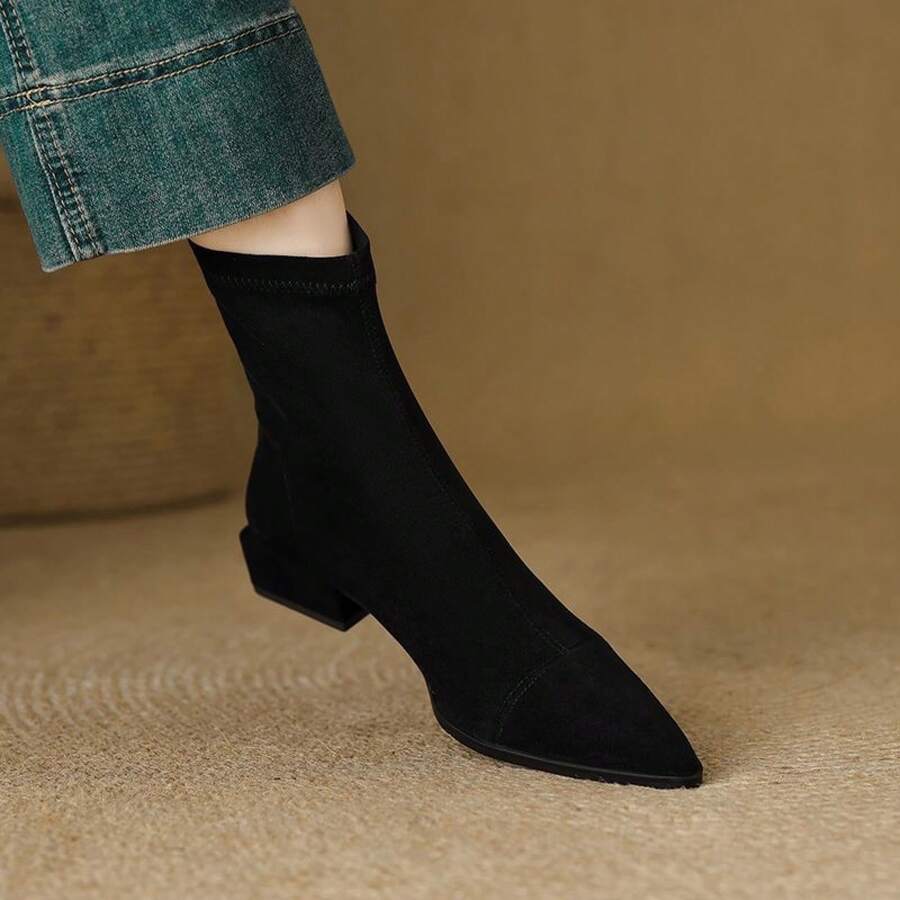 Botas  de Tacón Cuadrado Elegantes con Punta para Mujeres 2025 Invierno Nuevo Estilo Francés Versátil Moda Botas Cortas Cálidas con Forro de Felpa - Forro polar negro - Ver 1