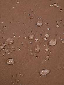 1件防水防油厨房围裙，涤纶面料，适用于家庭、餐厅、手工、花园、烧烤、学校、咖啡馆等场所，男女通用，是绝佳的圣诞礼物。 - 咖色 - 查看 6