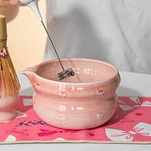 5件套爱心蝴蝶结陶瓷抹茶碗套装，抹茶入门套装，包含陶瓷抹茶碗、抹茶搅拌棒、不锈钢抹茶筛、天然竹制抹茶勺，抹茶制作工具包，高温烧制，简约高端，品质上乘，可用于制作甜点糕点，茶具套装，日式礼盒装茶点套装 - 彩色 - 查看 6