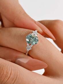 1枚S925纯银2克拉椭圆形莫桑石订婚戒指，经典欧美风格，适合婚礼、情人节、周年纪念日礼物