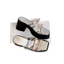 Pantuflas de Suela Gruesa para Mujeres, Uso al Aire Libre, Estilo Nuevo 2025, Tacón Grueso, Lazo, Plateadas, Casuales, Simples, Sandalias de Celebridad de Internet Más Vendidas - Negro - Ver 6