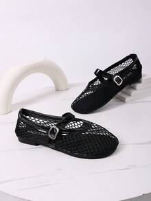 2026 Spring/Summer Retro Chic Black Snake Skin Textured Hollow Mesh Metal Buckle Strap Flat Mary Jane Shoes, Suitable For Commuting, Shopping, Dating, Valentine's Day Party - Black - View 11