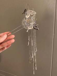 1个复古蝴蝶风铃流苏发簪，适合外出佩戴，可作头饰、女士发饰、发髻延长发饰、发型发夹、发卡。 - 查看 3