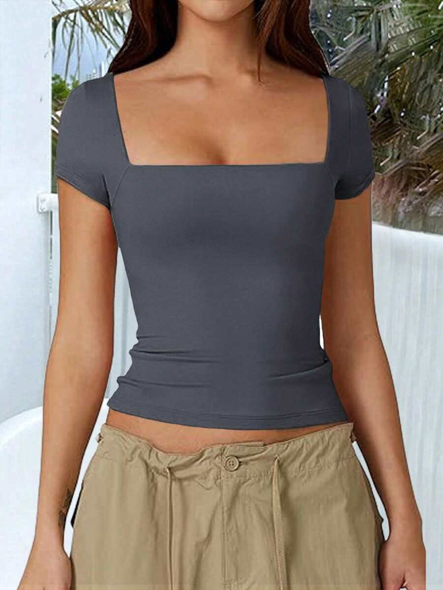 Camiseta de manga corta con cuello cuadrado de punto de unicolor, ajustada y sexy, estilo Y2K para mujer Vaiaye, adecuada para el Día de San Valentín - Gris Oscuro - Ver 1