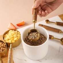 8Pcs Measuring Cups And Spoons Set - Golden Stainless Steel Measuring Cups With Wooden Handle, Metal Measuring Spoons Set Nesting Kitchen Measure Set For Kitchen/Food/Baking - 金色 - 查看 5