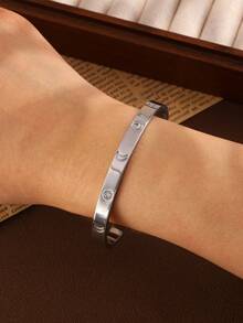 1件套不锈钢银色防水星月爱心四叶草镶嵌锆石手镯套装 - 时尚女士、女性、女孩日常佩戴、办公室派对、约会、周年纪念礼物的完美之选 - 銀色 - 查看 7