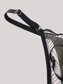 2 件女士黑色刺绣蕾丝性感内衣套装，半透明设计俏皮可爱文胸和内裤，圣诞节和万圣节礼物