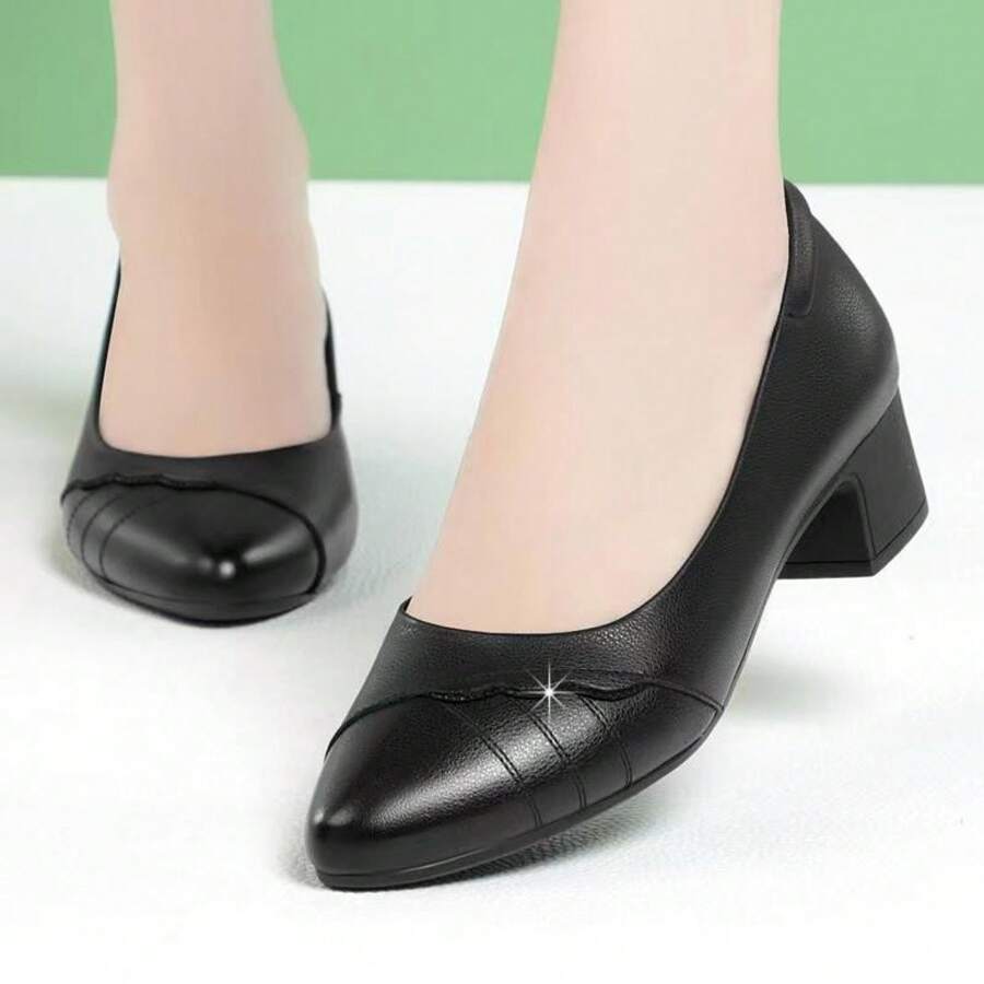 2025 Primavera Nuevos Zapatos de Trabajo Versátiles Casuales de Suela Suave para las Cuatro Estaciones con Punta Afilada y Sin Cordones Zapatos de Cuero Pequeños - Negro - Ver 1