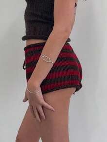Women Fold Over Micro Shorts Y2k Striped Elastic Waist Low Rise Knit Sleep Mini Shorts Ribbed Comfy Going Out Bottoms - 紅色 - 查看 3