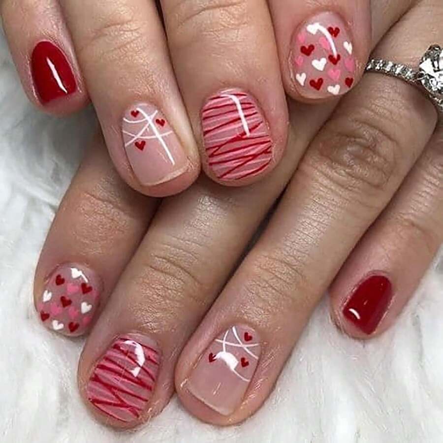24Pcs Valentines Nails Press On Nails Short Square Fake Nails With Glue Red White Stripe Heart Stick On Nails Romantic Valentines Day False Nails For Women Girls DIY Valentines Nail Decoration - 1 - 查看 1