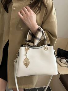 Nuevo bolso de mano elegante para mujer, clásico, estiloso y duradero de lujo, con amplia capacidad, para llevar al hombro o cruzado - Blanco - Ver 6