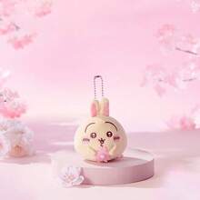 Miniso 千川櫻花季大福兔絨毛吊飾：舒適親膚短絨毛材質，栩栩如生可愛大福兔設計（圓身+櫻花配件），粉色珠鏈，適用於多種場景（鑰匙圈/包包吊飾/桌面裝飾），高品質工藝，可用作春季裝飾和動漫周邊禮物 (1件) - 彩色 - 查看 3