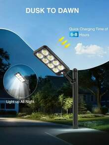 1个200颗LED太阳能壁灯，带运动传感器，3种照明模式，270°可调角度，内置1200mAh 18650可充电电池，太阳能充电+遥控器，带投影功能的明亮夜灯，适用于花园/庭院/小径/别墅，节日装饰礼物，适合情人节、母亲节、开学季、圣诞节、万圣节等场合。 - 黑色 - 查看 4